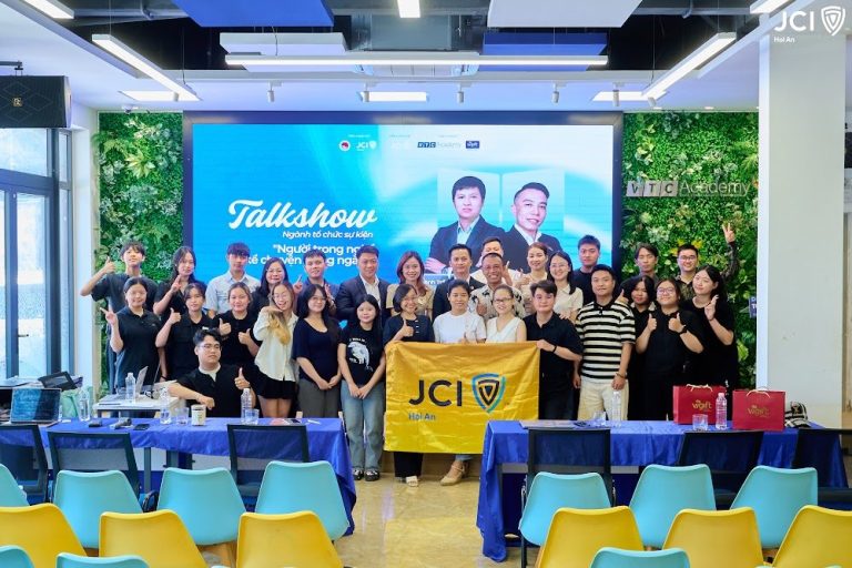 Talkshow “Người trong nghề, kể chuyện trong ngành”: sinh viên Đà Nẵng nghe sự thật về nghề tổ chức sự kiện